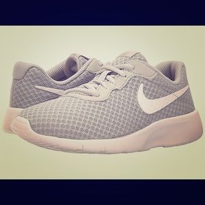 Nike Tanjun 12c